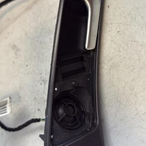 Poignee interieur avant droit AUDI A6 2 ALLROAD PHASE 2 BREAK Diesel - Image 1
