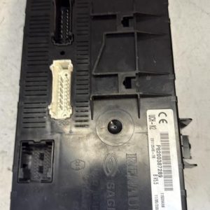Boitier UCH RENAULT CLIO 2 PHASE 2 Essence - Image 1