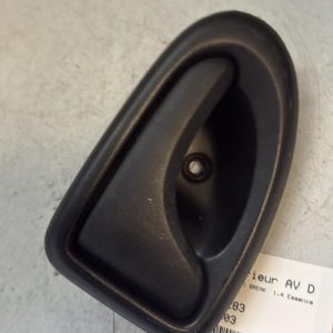 Poignee interieur avant droit DACIA LOGAN MCV 1 PHASE 1 BREAK Essence - Image 1