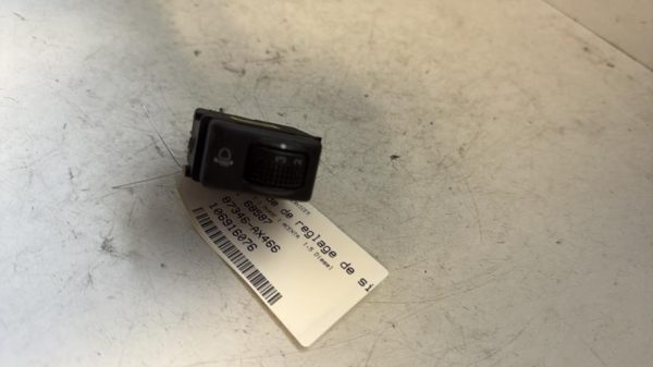 Commande de reglage de siege NISSAN NOTE 1 PHASE 1 Diesel - Image 1