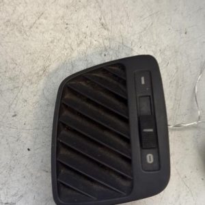 Aerateur tableau de bord AUDI A6 2 ALLROAD PHASE 2 BREAK Diesel - Image 1