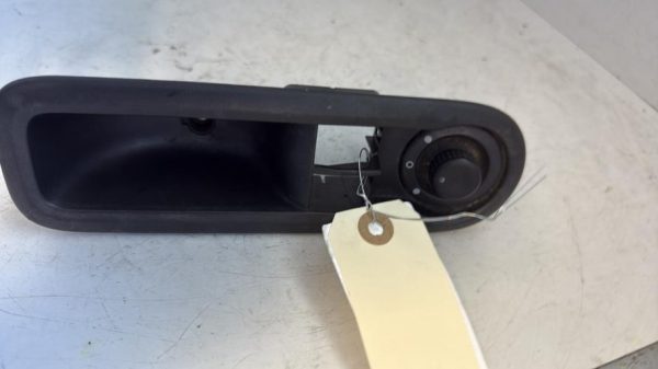 Commande retroviseurs RENAULT CLIO 3 PHASE 1 Diesel - Image 3