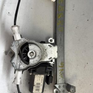 Leve vitre electrique avant gauche NISSAN NOTE 1 PHASE 1 Diesel - Image 1