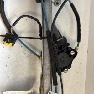 Leve vitre electrique avant gauche CITROEN XSARA PICASSO PHASE 1 Diesel - Image 1