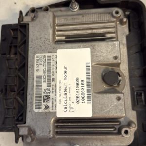 Calculateur moteur PEUGEOT 208 1 PHASE 1 - Image 1