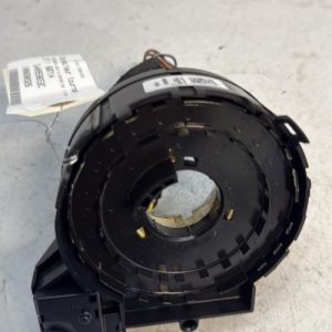 Contacteur tournant VOLKSWAGEN GOLF 6 Essence - Image 1