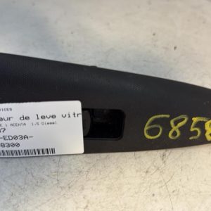 Interrupteur de leve vitre arriere droit NISSAN NOTE 1 PHASE 1 Diesel - Image 1
