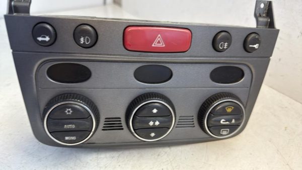 Commande chauffage ALFA ROMEO GT COUPE Diesel - Image 1