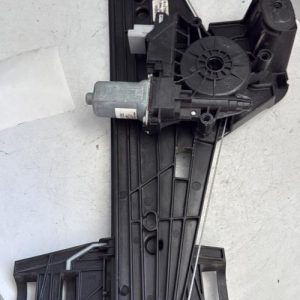 Leve vitre electrique arriere droit PEUGEOT 2008 2 Essence - Image 1