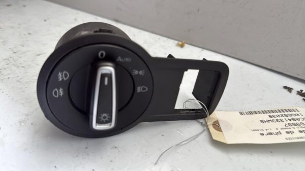 Commande de phare VOLKSWAGEN POLO 5 PHASE 2 Diesel - Image 1