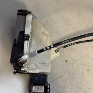 Serrure avant droit PEUGEOT 308 1 PHASE 1 Diesel - Image 1
