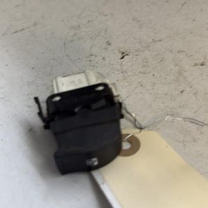 Interrupteur de leve vitre avant droit RENAULT CLIO 2 PHASE 2 - Image 1