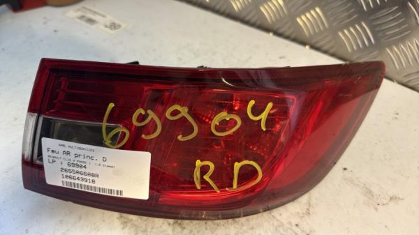 Feu arriere principal droit (feux) RENAULT CLIO 4 PHASE 1 Diesel - Image 1