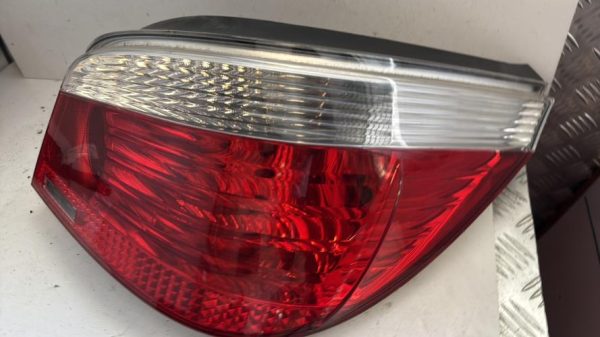 Feu arriere principal droit (feux) BMW SERIE 5 E60 PHASE 2 Diesel - Image 3
