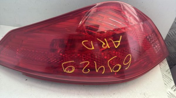 Feu arriere principal droit (feux) PEUGEOT 308 1 PHASE 1 Diesel - Image 1