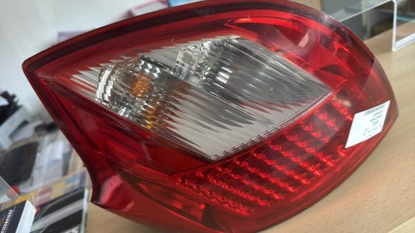 Feu arriere principal droit (feux) KIA CEE-D 1 PHASE 2 Diesel - Image 4