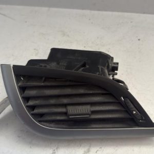 Aerateur tableau de bord avant gauche PEUGEOT 207 PHASE 2 CABRIOLET Diesel - Image 1