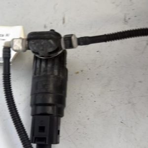 Pompe lave glace avant VOLKSWAGEN GOLF 6 Diesel - Image 1