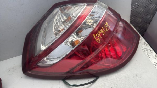 Feu arriere principal gauche (feux) SUBARU LEGACY 4 PHASE 2 BREAK Essence - Image 1