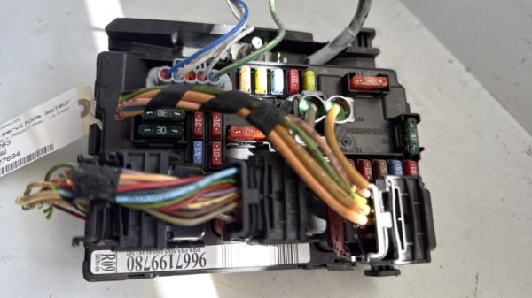 Boitier servitude moteur (BSM) PEUGEOT 207 PHASE 2 CABRIOLET Diesel - Image 3