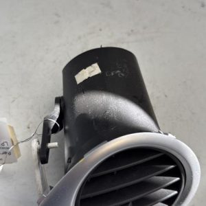 Aerateur tableau de bord avant droit RENAULT CLIO 3 PHASE 1 Essence - Image 1