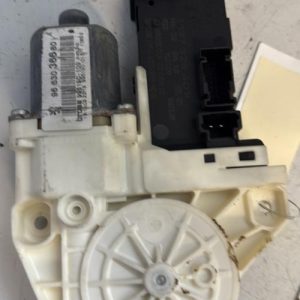 Moteur leve vitre avant gauche PEUGEOT 407 PHASE 2 Diesel - Image 1