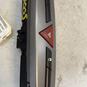 Bouton de warning PEUGEOT 308 1 PHASE 1 Diesel - Image 1