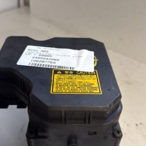 Bloc ABS (freins anti-blocage) TOYOTA RAV4 2 PHASE 1 Diesel - Image 1