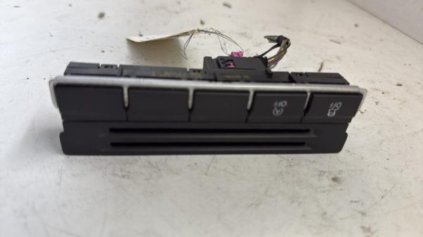 Bouton/Interrupteur VOLKSWAGEN TIGUAN 1 PHASE 2 Diesel - Image 1