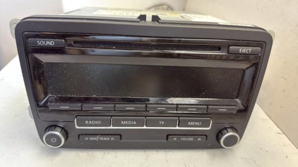 Autoradio d'origine VOLKSWAGEN POLO 5 PHASE 1 Diesel - Image 1