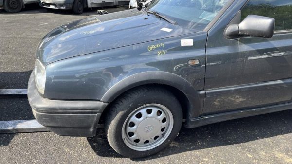 Aile avant gauche VOLKSWAGEN GOLF 3 Diesel - Image 2