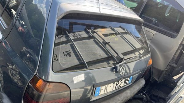 Malle/Hayon arriere VOLKSWAGEN GOLF 3 Diesel - Image 2