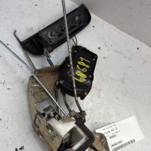 Serrure avant droit SUZUKI ALTO 1 Essence - Image 1