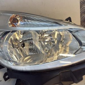Optique avant principal droit (feux)(phare) RENAULT CLIO 3 PHASE 1 Essence - Image 1