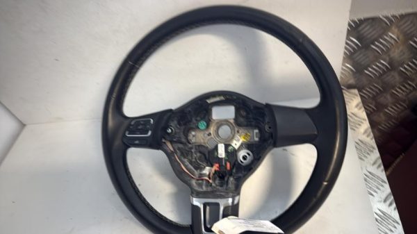 Volant VOLKSWAGEN POLO 5 PHASE 1 Diesel - Image 1