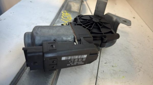 Leve vitre electrique avant gauche RENAULT SCENIC 2 PHASE 1 Diesel - Image 4