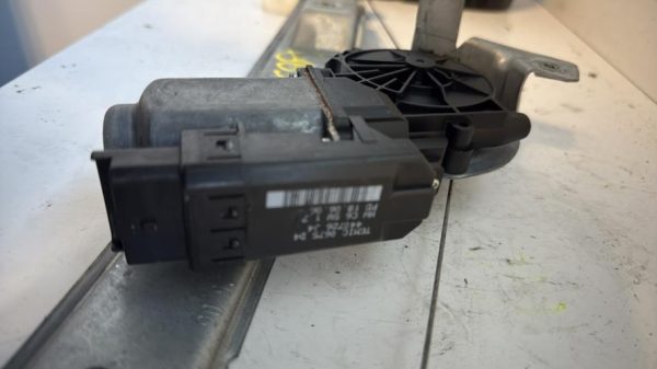 Leve vitre electrique avant gauche RENAULT SCENIC 2 PHASE 1 Diesel - Image 5