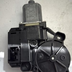 Moteur leve vitre avant droit VOLKSWAGEN POLO 5 PHASE 1 Diesel - Image 1