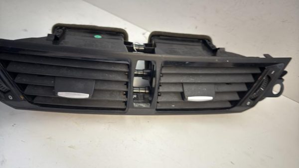 Aerateur tableau de bord BMW X1 E84 PHASE 2 Diesel - Image 2