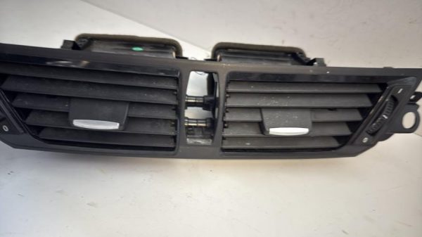Aerateur tableau de bord BMW X1 E84 PHASE 2 Diesel - Image 4