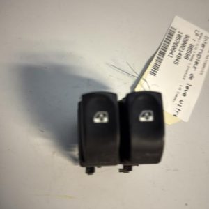 Interrupteur de leve vitre avant gauche RENAULT CLIO 3 PHASE 1 Diesel - Image 1
