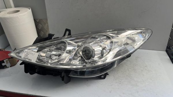Optique avant principal gauche (feux)(phare) PEUGEOT 307 PHASE 1 BREAK Diesel - Image 1