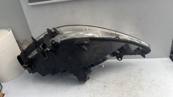Optique avant principal gauche (feux)(phare) PEUGEOT 307 PHASE 1 BREAK Diesel - Image 2