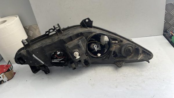 Optique avant principal gauche (feux)(phare) PEUGEOT 307 PHASE 1 BREAK Diesel - Image 3