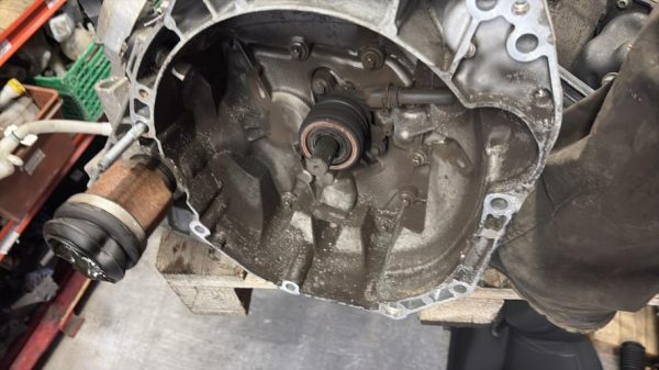 Boite de vitesses DACIA SANDERO 2 PHASE 1 Essence - Image 2