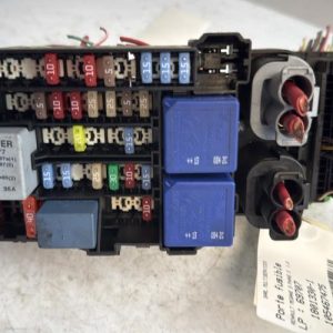 Porte fusible RENAULT MEGANE 3 PHASE 2 - Image 1