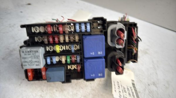 Porte fusible RENAULT MEGANE 3 PHASE 2 - Image 5