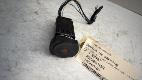 Bouton de warning DACIA LOGAN MCV 1 PHASE 2 BREAK Diesel - Image 1