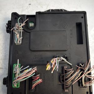 Boitier BSI RENAULT SCENIC 3 PHASE 1 Diesel - Image 1