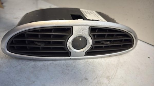 Aerateur tableau de bord RENAULT CLIO 3 PHASE 2 Diesel - Image 2